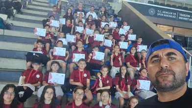 Trabzon'daki Dev Havuzda Gümüşhane Rüzgarı Esti: 45 Sporcuyla Çıkarma Yaptılar!