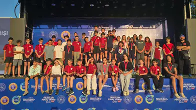 Gümüşhane Triatlon Ekibi Ordu'daki Bölgesel Lig Finali'nden 4 Kupa ve Madalyalarla Döndü