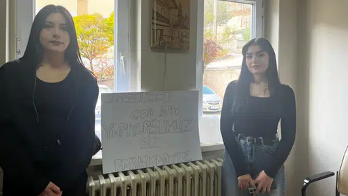 Gümüşhane Üniversitesi’nde öğrencilerden çalışanlara anlamlı sürpriz