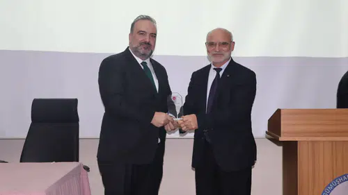 Gümüşhane’de Mevlid-i Nebi Coşkusu: 'Hz. Peygamber ve Aile Hayatı' Konferansı Düzenlendi