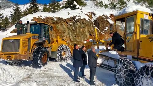 Gümüşhane Belediyesinden Özkürtün’e araç ve personel desteği