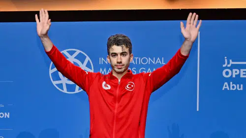 Gümüş Yumruk Abu Dabi’de patladı: Mustafa Gümüş dünya şampiyonu!