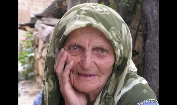Hanife ATAMAN Hakk'ın rahmetine kavuşmuştur