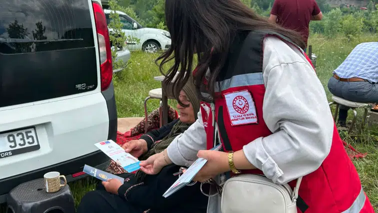 Gümüşhane'de Sosyal Hizmet Ekipleri Kov Kalesi Şenliği'nde Stant Açtı