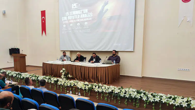 Gümüşhane Üniversitesinde Çok Boyutlu 15 Temmuz Paneli Düzenlendi