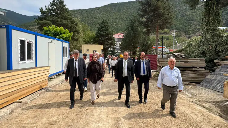 Milletvekili Küçük Torul Devlet Hastanesi Ek Bina İnşaatını Yerinde İnceledi
