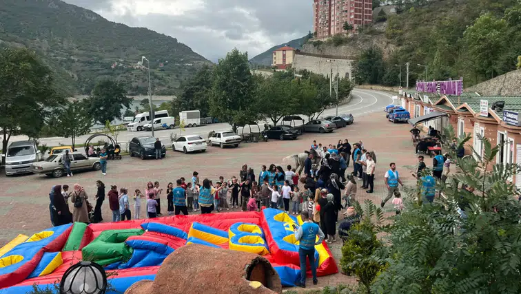 Ülkü Ocakları Özkürtün’de Çocuk Etkinliği Düzenledi