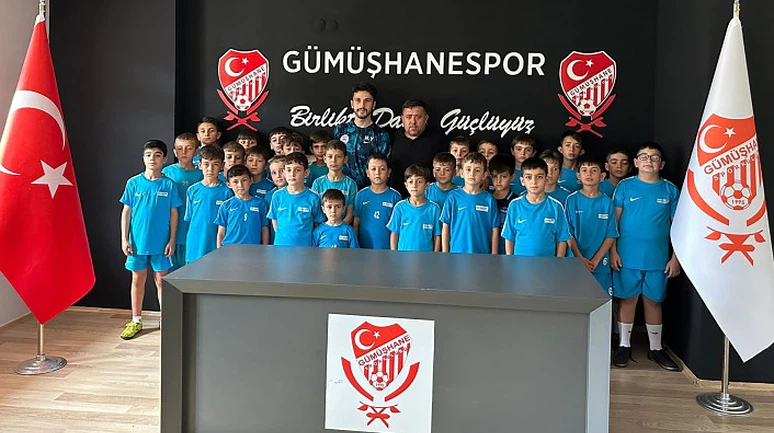 Gümüşhaneli çocuklar Gümüşhanespor tesislerinde misafir ediliyor