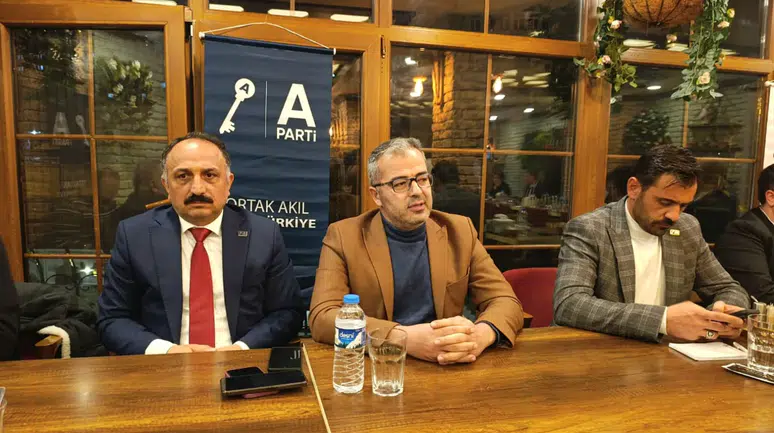 Anahtar Parti basınla buluştu