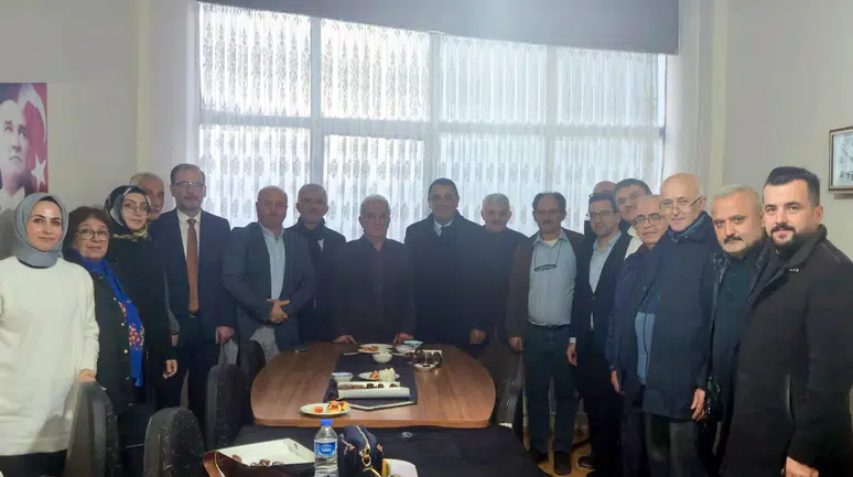 Gümüşhaneliler Trabzon'da Buluştu: Başkan Başer'den 'Ortak Akıl' Mesajı!