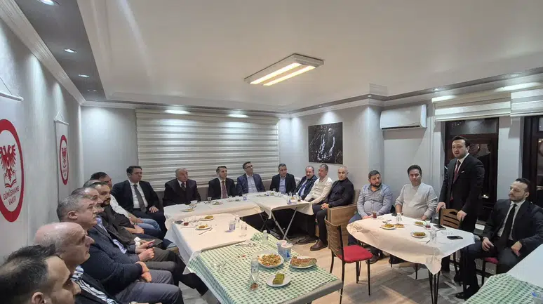 Gümüşhane Vakfı Ankara’da bürokrasinin ve siyasetin önemli isimlerini iftarda buluşturdu