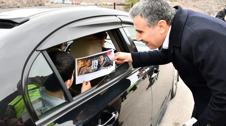 Vali Cevdet Atay: "Bayram Sevinci Acıya Dönüşmesin"