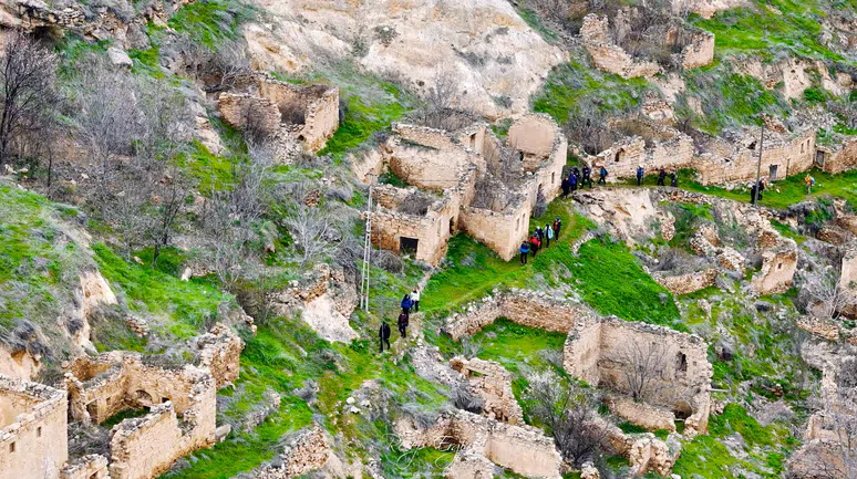 Gümüşhane’nin saklı hazinesi "Eski Mardin" görünümüyle büyülüyor!