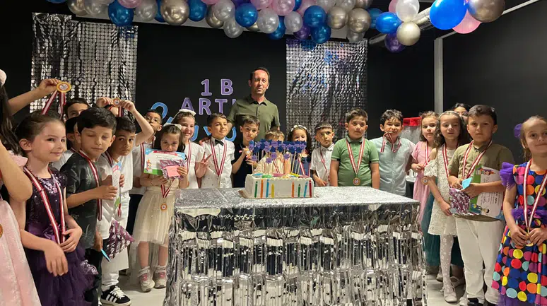 Gümüşhane Aysın Rafet İlkokulunda Okuma Bayramı Etkinliği Düzenlendi