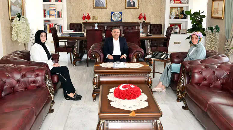 Mehir Aile Platformu Bölge Başkanı Songül İpek Bay Gümüşhane’de Temaslarda Bulundu