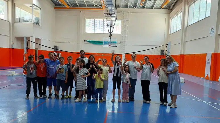Anneler Sahaya İndi, Çocuklar Eğlenceye Doydu: Gümüşhane'de Unutulmaz Yaz!