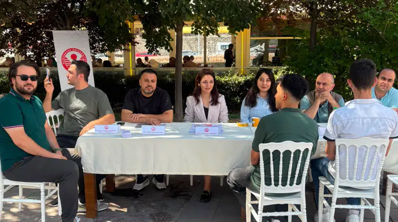 Gümüşhane Üniversitesi tercih döneminde aday öğrencilere rehberlik etti