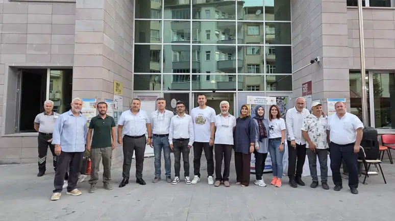 Gümüşhane Dünya Kitapseverler Günü Etkinliğinde Yazarlar Ve Okurlar Bir Araya Geldi