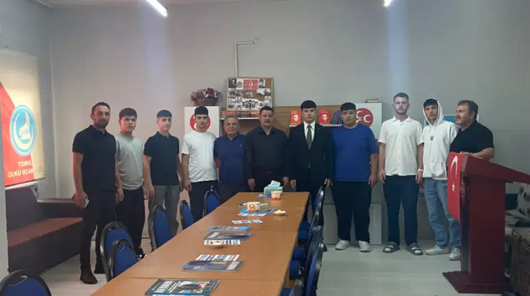 Torul Ülkü Ocaklarında 30 Ağustos Zafer Bayramı Coşkusu