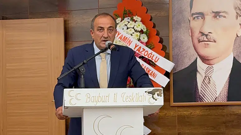 Milletvekili Musa Küçük, Bayburt Merkez İlçe Kongresi’nde Divan Başkanlığı Görevini Üstlendi