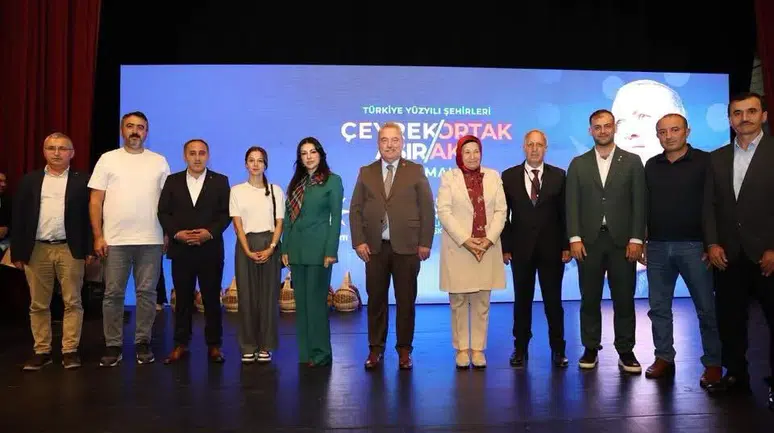 AK Parti Gümüşhane Heyeti Rize’deki Çevre ve Şehircilik Programı'na Katıldı