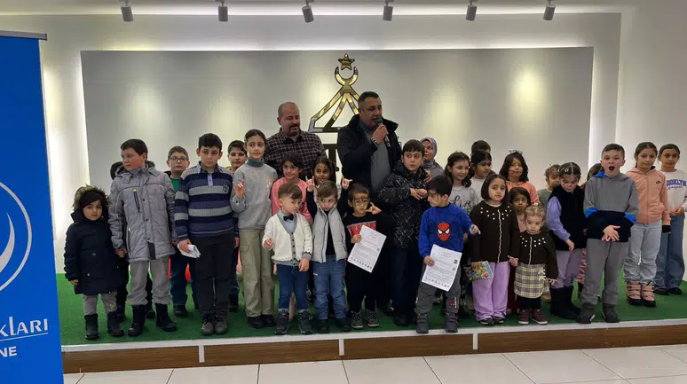 Gümüşhane’de Çocuklar Bu Programda Coştu! Karne Hediyeleri ve Eğlence Bir Arada