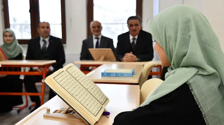 Vali Baruş’dan Genç Hafız adaylarına moral ziyareti