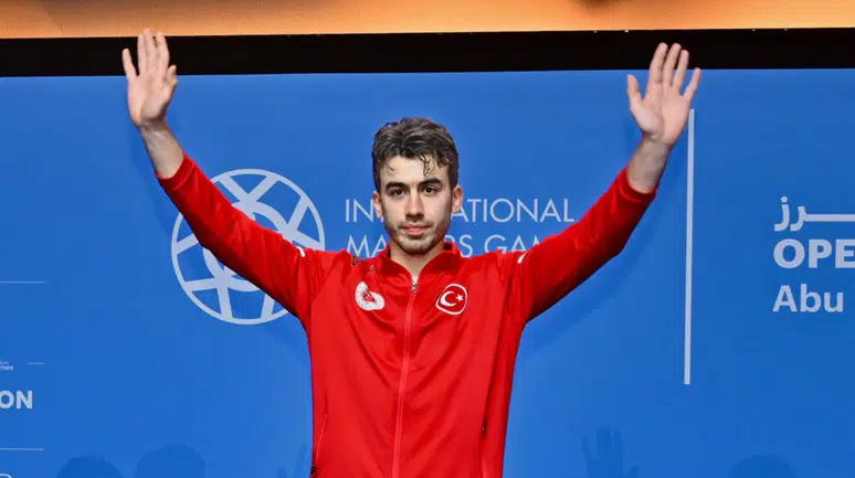 Gümüş Yumruk Abu Dabi’de patladı: Mustafa Gümüş dünya şampiyonu!