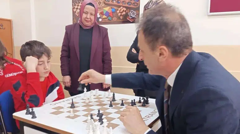 Gazipaşa Ortaokulu’nda Yaşam Becerileri ve Akıl Oyunları Sınıfları Törenle Açıldı