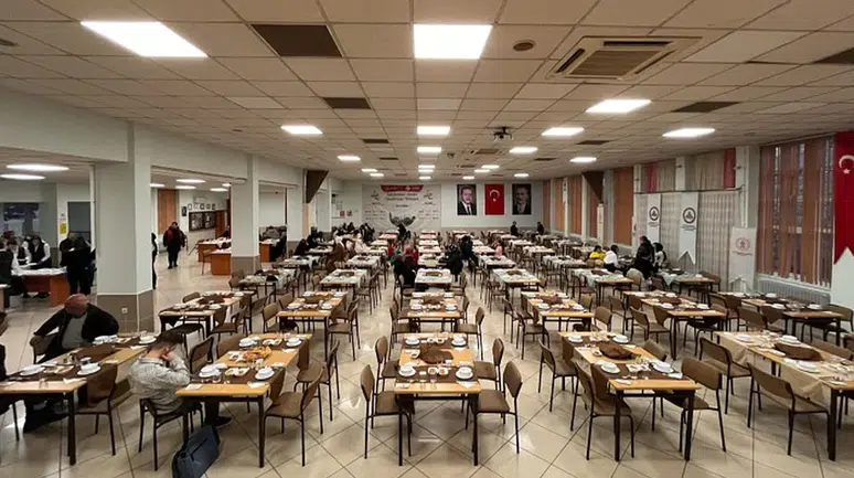 Gümüşhane’de bu yıl da iftar çadırı değil, 'Restoran konforu' var