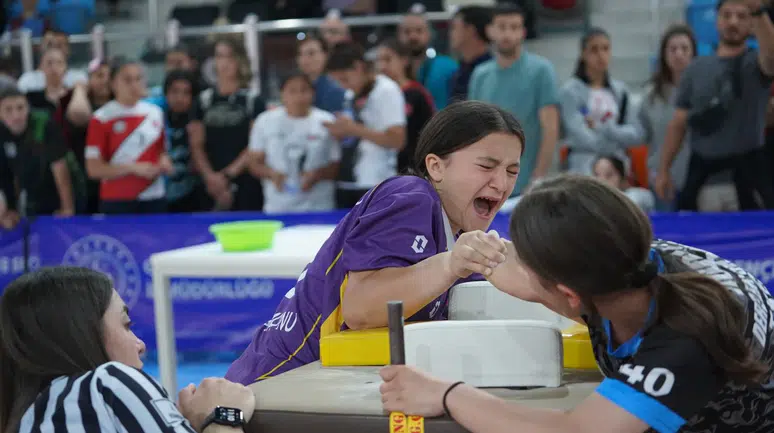 Gümüşhane’de Bölgesel Bilek Güreşi Heyecanı: 15 İl, 380 Sporcu