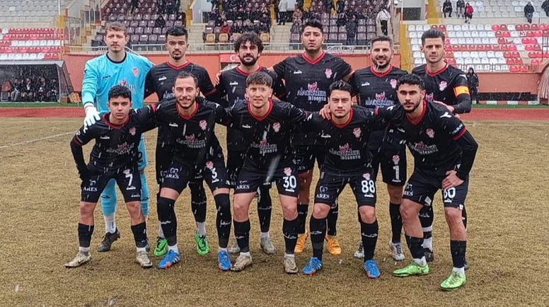 Gümüş 1 puanla başladı