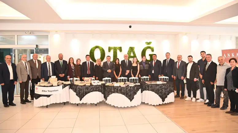 Bölge Belediye Başkanları Talat Ülker 3. Kitap Fuarı'nı ziyaret etti