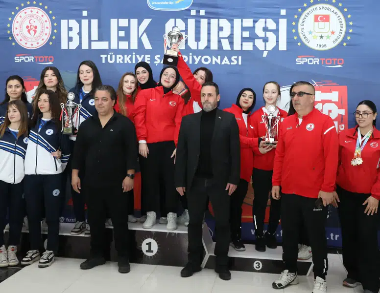 Üniversiteler Arası Bilek Güreşi Türkiye Şampiyonu: Gümüşhane Üniversitesi!