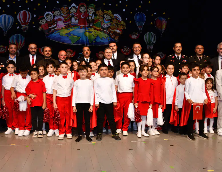 Gümüşhane’de 23 Nisan Ulusal Egemenlik ve Çocuk Bayramı Törenlerle Kutlandı