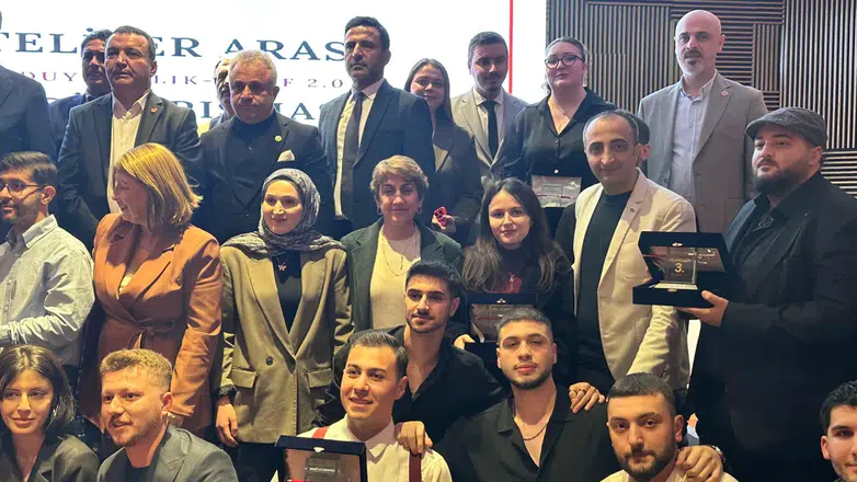 884 Eser Arasından Sıyrıldılar: Gümüşhane'nin 'Genç İletişimcileri' Türkiye'yi salladı!