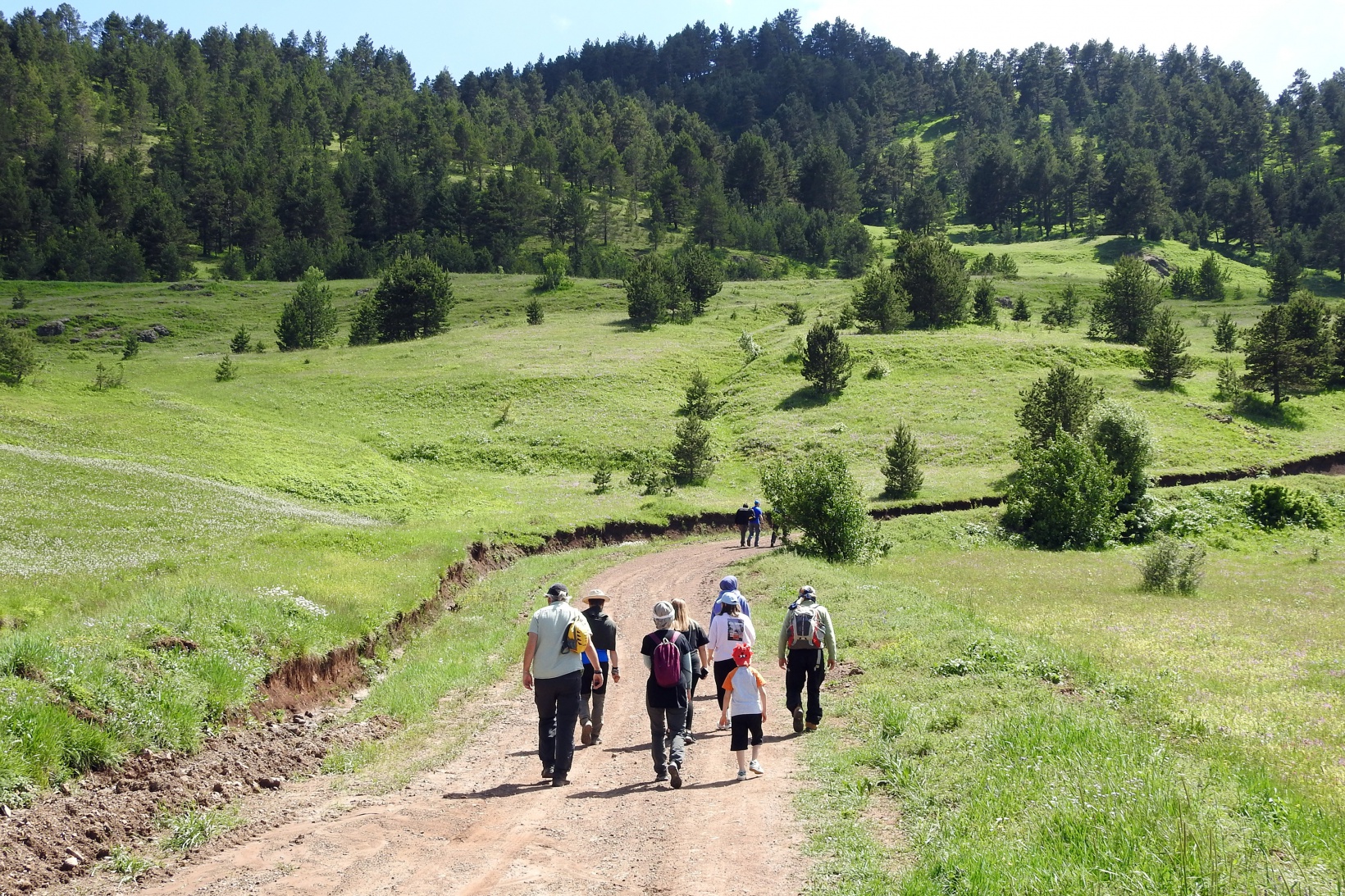 Gümüşhaneli doğaseverler Altınpınar Gölünde kamp kurdu 9