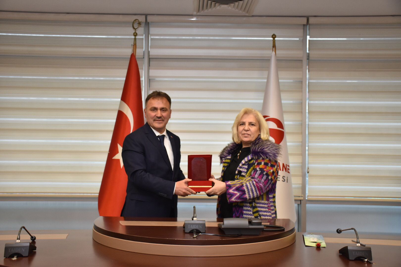 Başkan Çimen’den Belediye Meclis üyelerine teşekkür plaketi 1