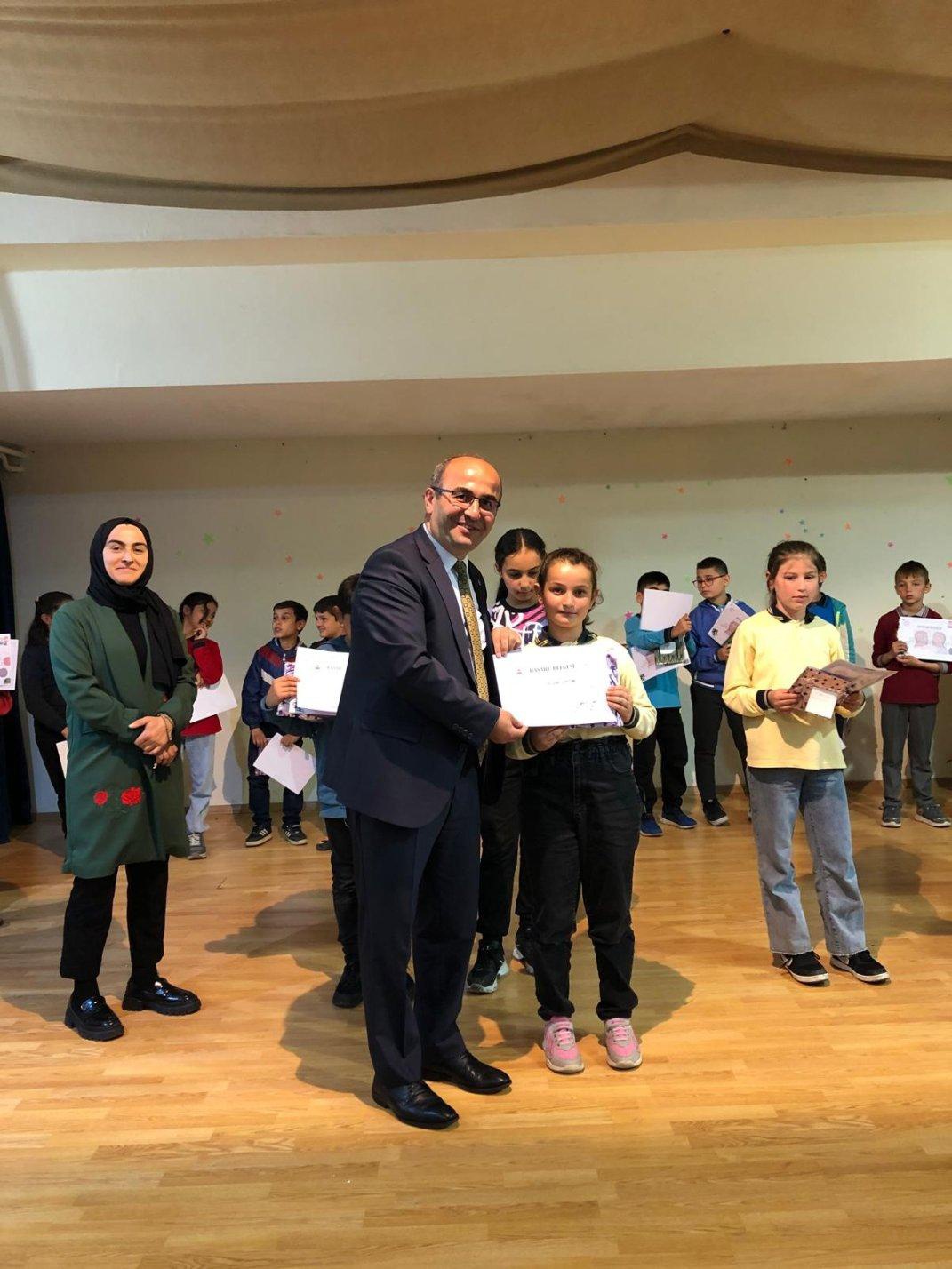 Torul’da 4. sınıf öğrencileri arasında bilgi yarışması düzenlendi 5