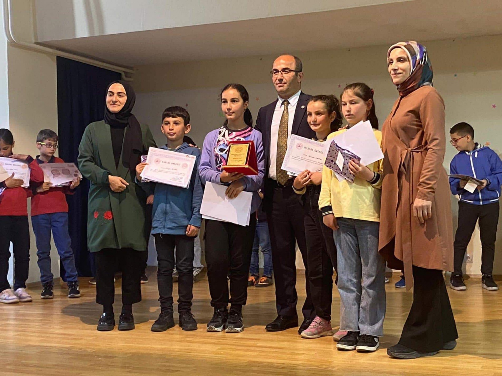 Torul’da 4. sınıf öğrencileri arasında bilgi yarışması düzenlendi 14