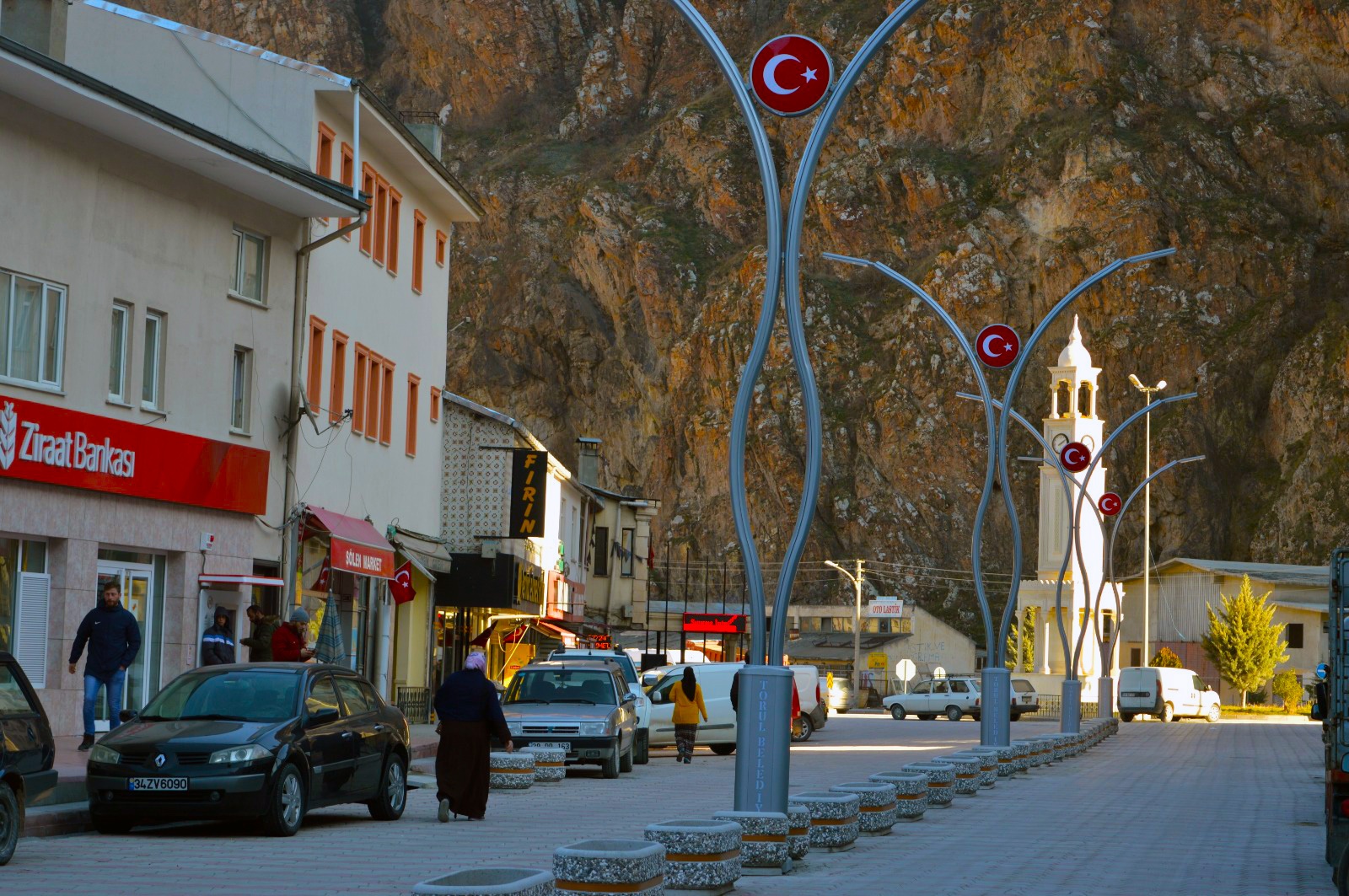 Torul’da üst yapı ve ışıklandırma çalışmalarında sona gelindi 6