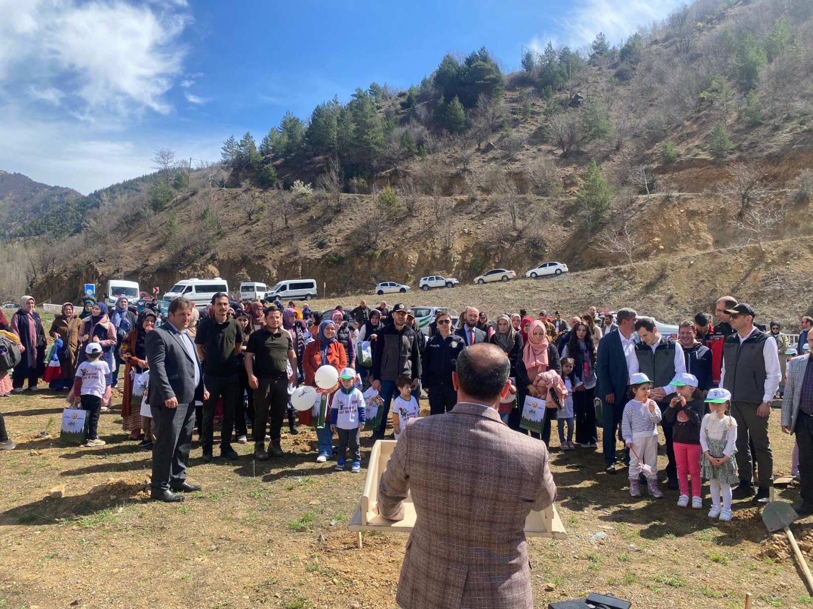 Torul’da “Minik ellerden gelecek ormanı” oluşturuldu 29