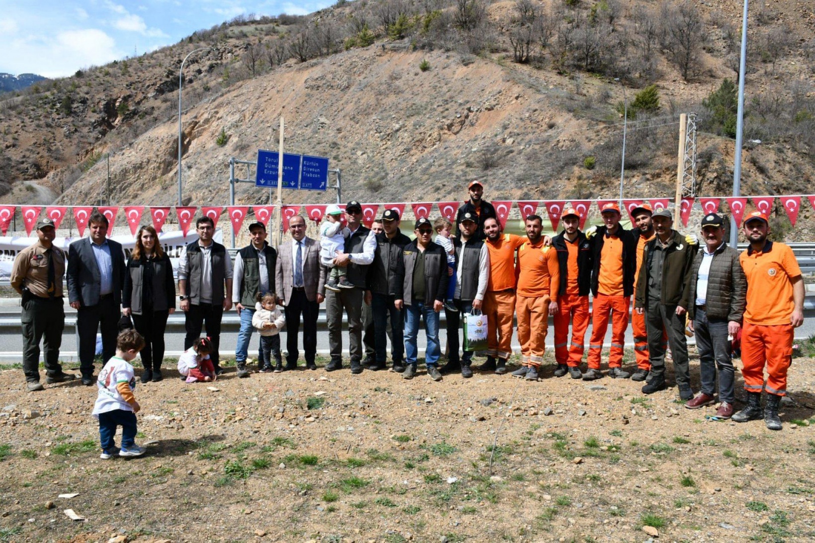 Torul’da “Minik ellerden gelecek ormanı” oluşturuldu 7