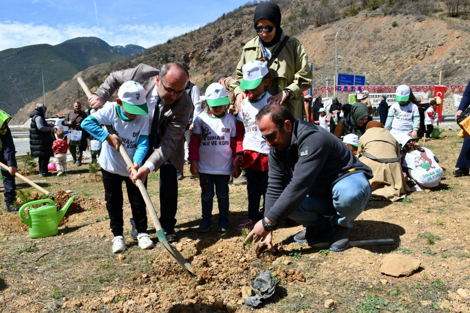 Torul’da “Minik ellerden gelecek ormanı” oluşturuldu 4