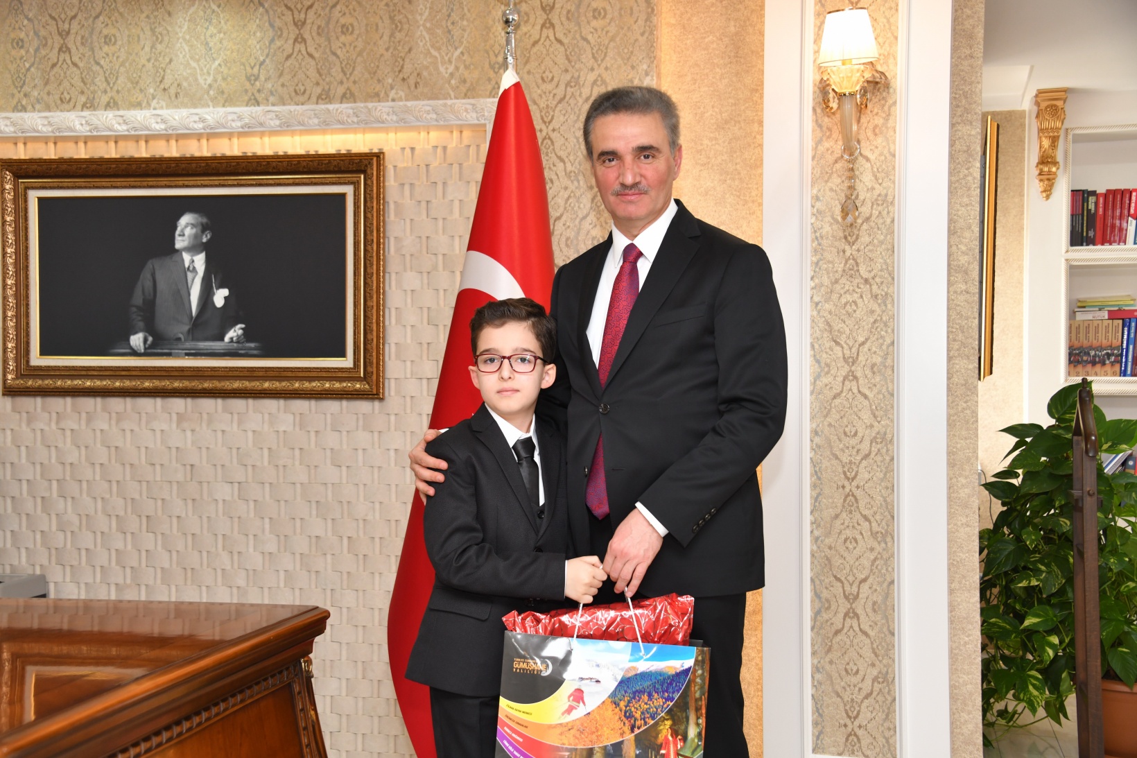 Temsili Vali, lunapark ve spor salonu istedi 7