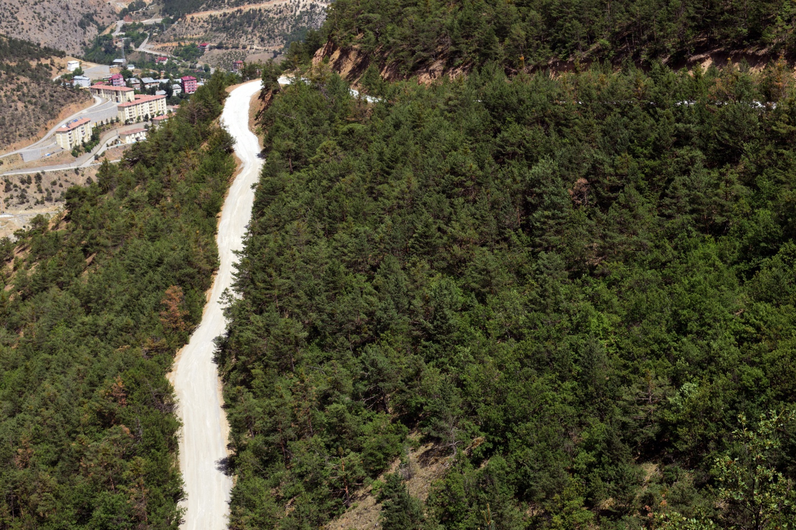 Torul Belediyesi’nden 5 km’lik stabilize yol 2