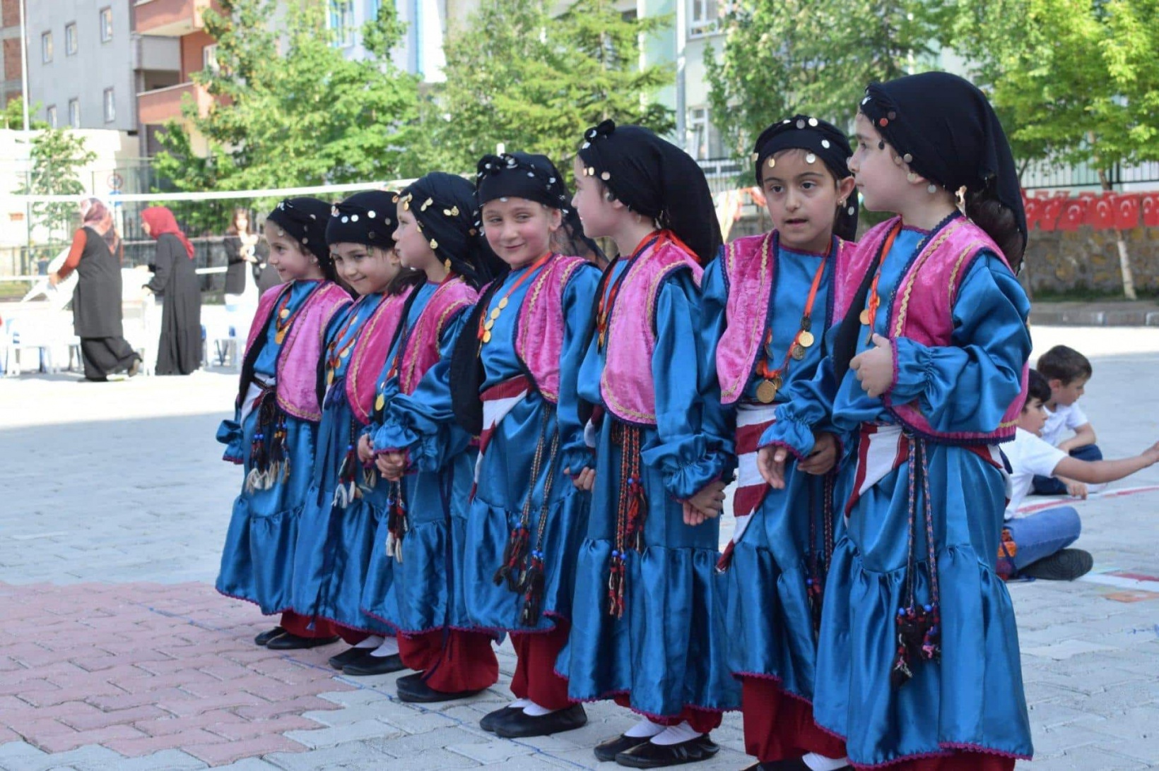 Minik öğrencilerden kocaman yıl sonu okul öncesi şenliği 9