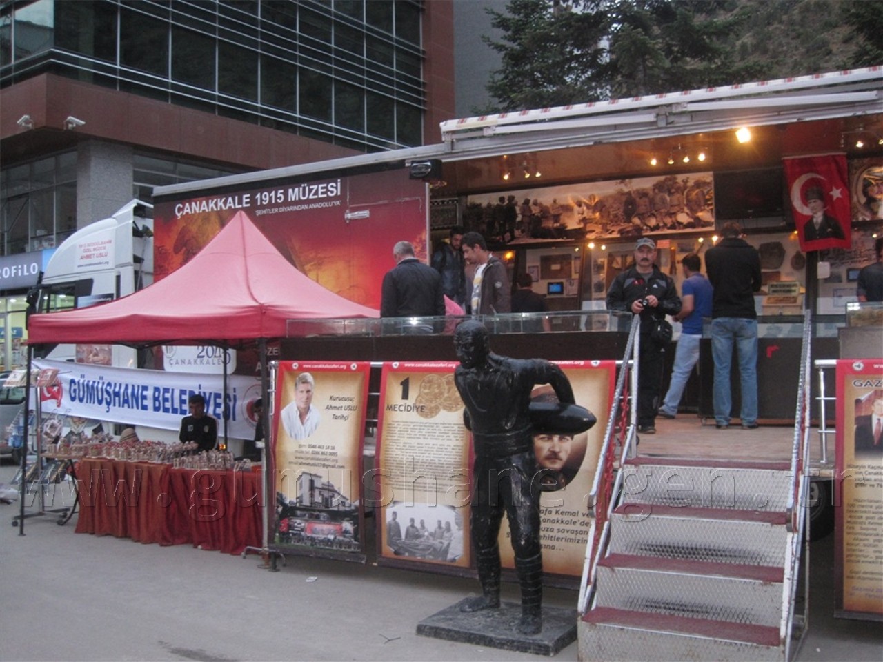 Çanakkale Tırı Belediyenin Katkılarıyla Gümüşhane'de 1