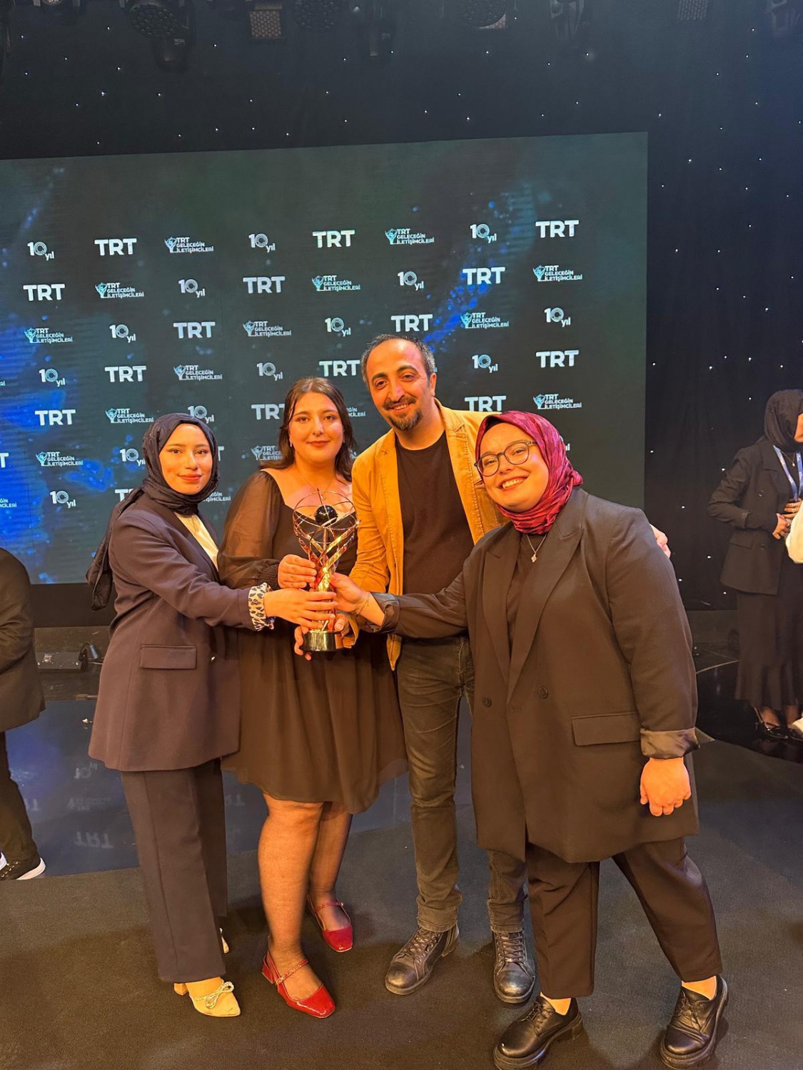 GÜ öğrencileri TRT’den ödülle döndü 4