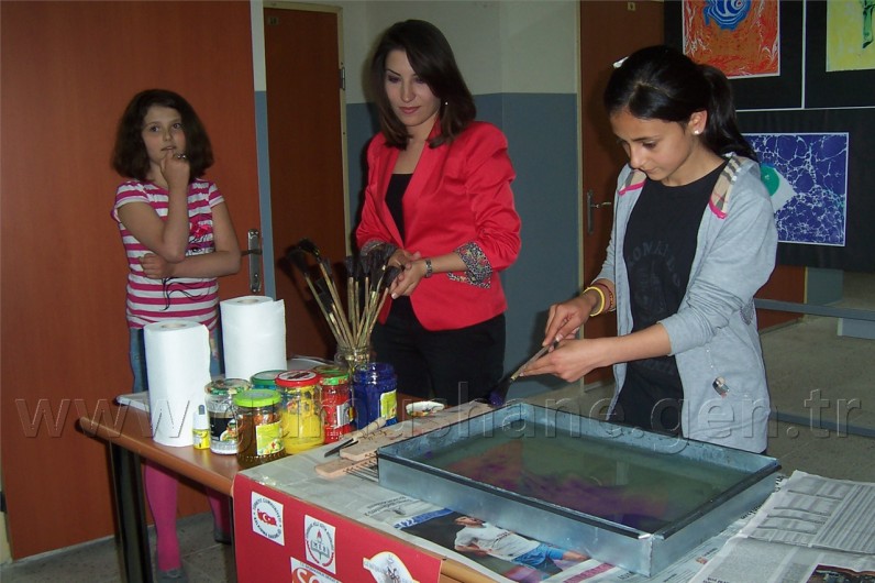 Keman Dinletisi ve Ebru Sergisi Düzenlendi 5